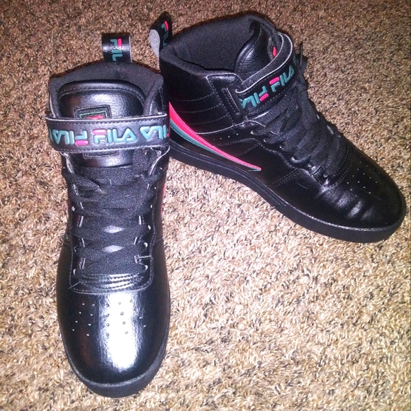 MEN'S FILA VULC 13 SC SNEAKERS- size 8 mens - Picture 2 of 3